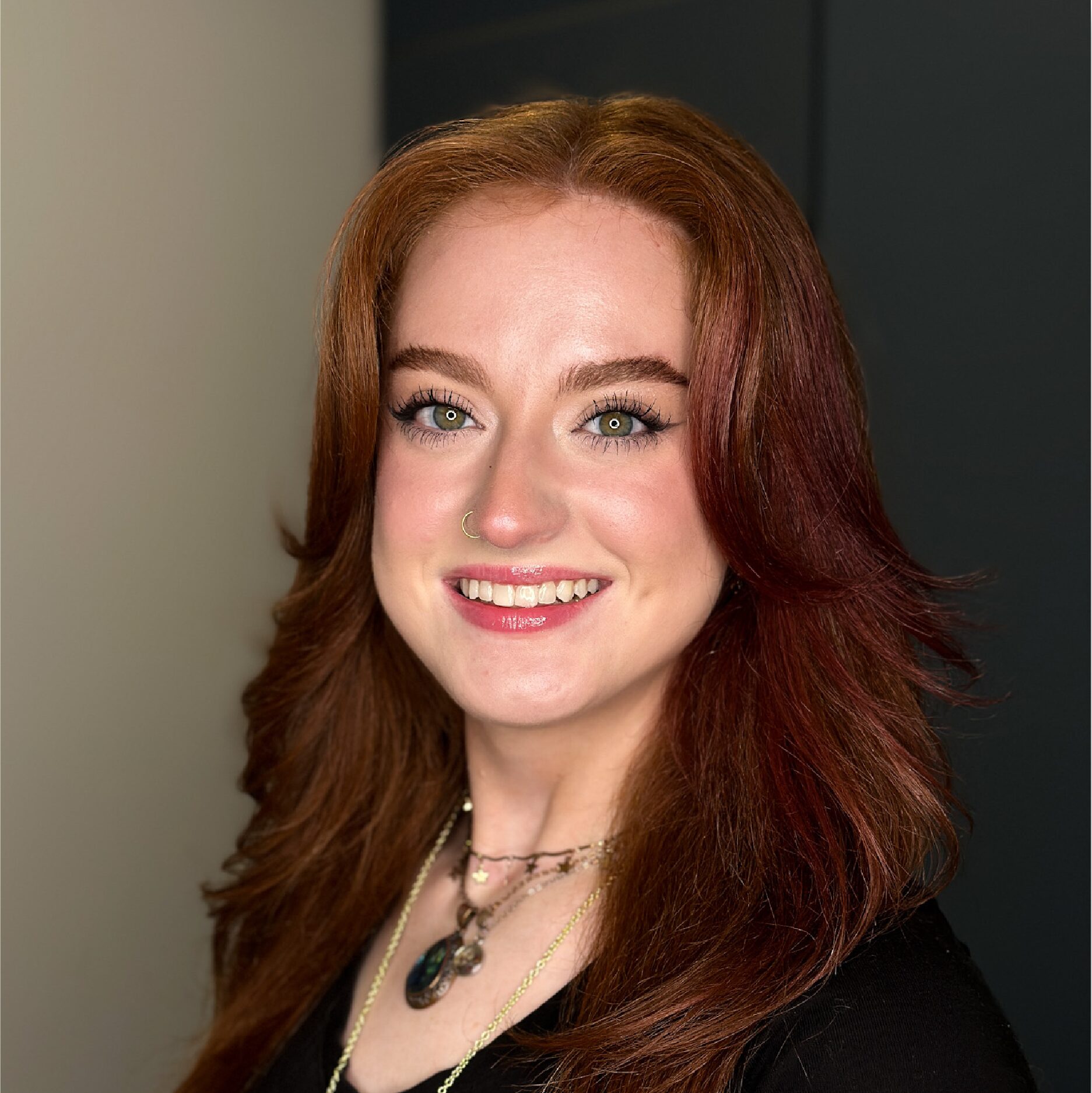 Sydnie_Headshot